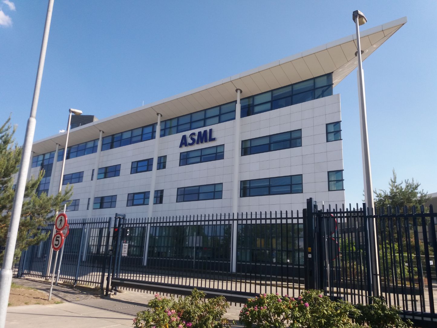 ASML